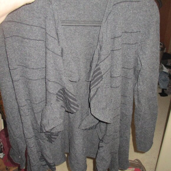 Eileen Fisher Merino Wool And Cashmere Gray Striped Womens Cardigan Size XS - Picture 1 of 4
